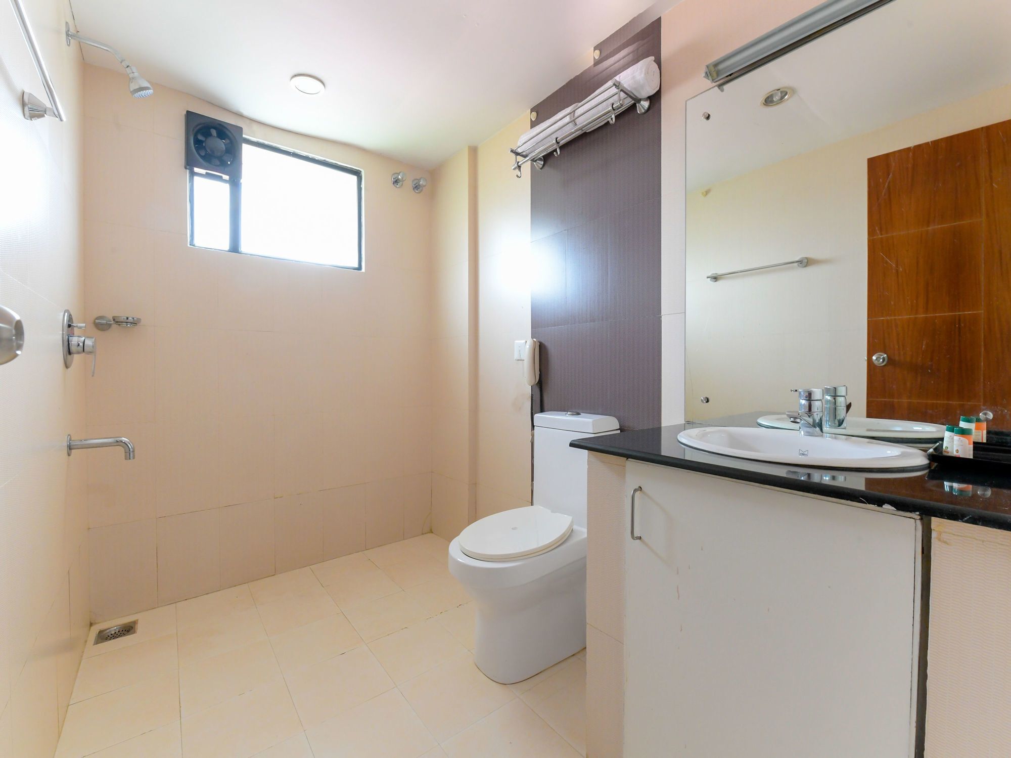 فندق Oyo 7188 Ajantha Regency Kochi المظهر الخارجي الصورة